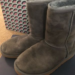 Ugg’s amazing unique color! You love Uggs and these are definitely to be loved!